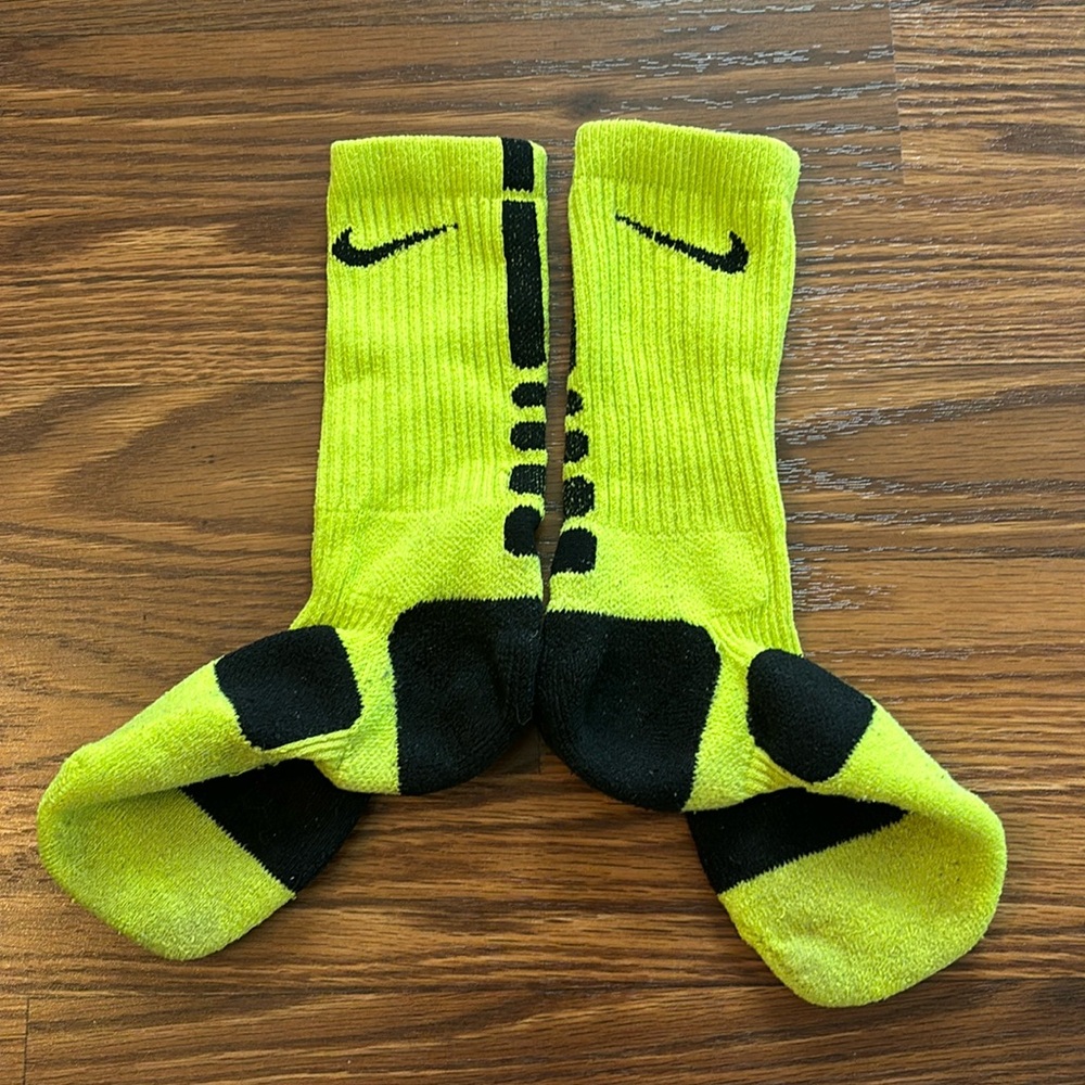 Nike elite socks size small